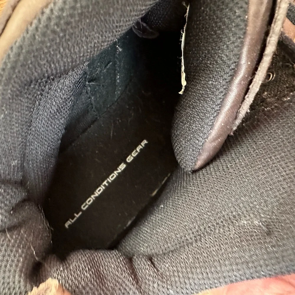 Nike all conditions gear boot. Brown. 9.5.